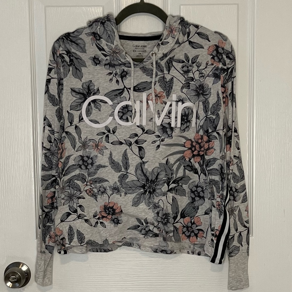 Calvin Klein • Lightweight Cropped Hoodie